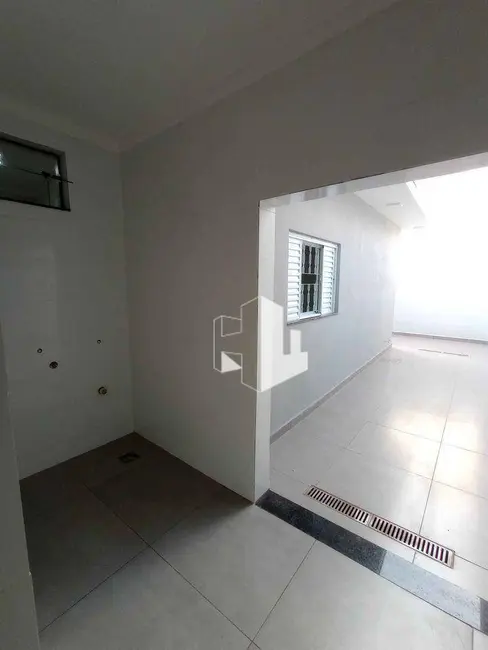 Casa com 2 quartos à venda, 170m2 em Bariri - SP - imagem 8 Foto 8 de Casa com 2 quartos à venda, 170m2 em Bariri - SP