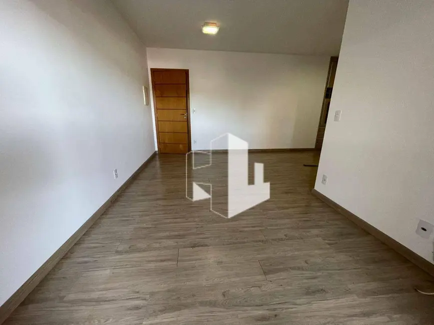 Foto 2 de Apartamento com 2 quartos à venda e para alugar, 80m2 em Chácara Peccioli, Jau - SP