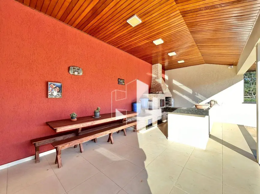 Foto 4 de Casa de Condomínio com 3 quartos à venda e para alugar, 2000m2 em Jau - SP