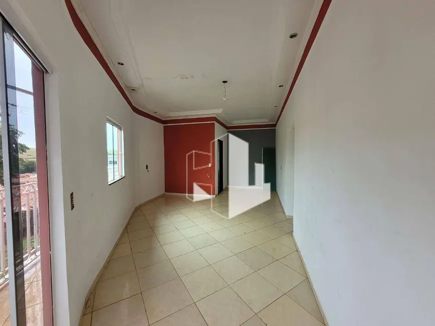 Foto 4 de Casa com 2 quartos para alugar, 351m2 em Jardim Cila de Lúcio Bauab, Jau - SP