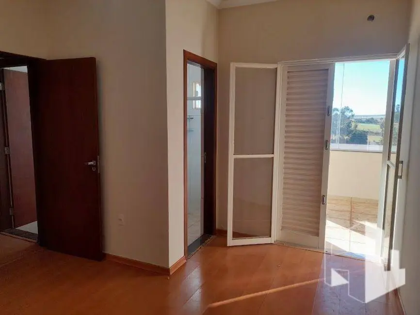 Foto 1 de Casa com 3 quartos à venda, 350m2 em Jardim Parati, Jau - SP