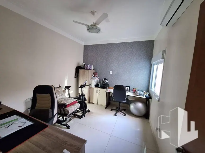 Foto 6 de Casa com 3 quartos à venda, 250m2 em Jardim Estádio, Jau - SP