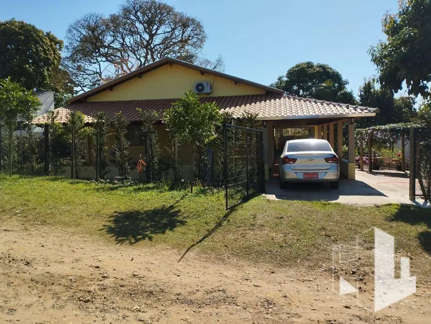 Foto 1 de Chácara com 2 quartos à venda, 600m2 em Brotas - SP