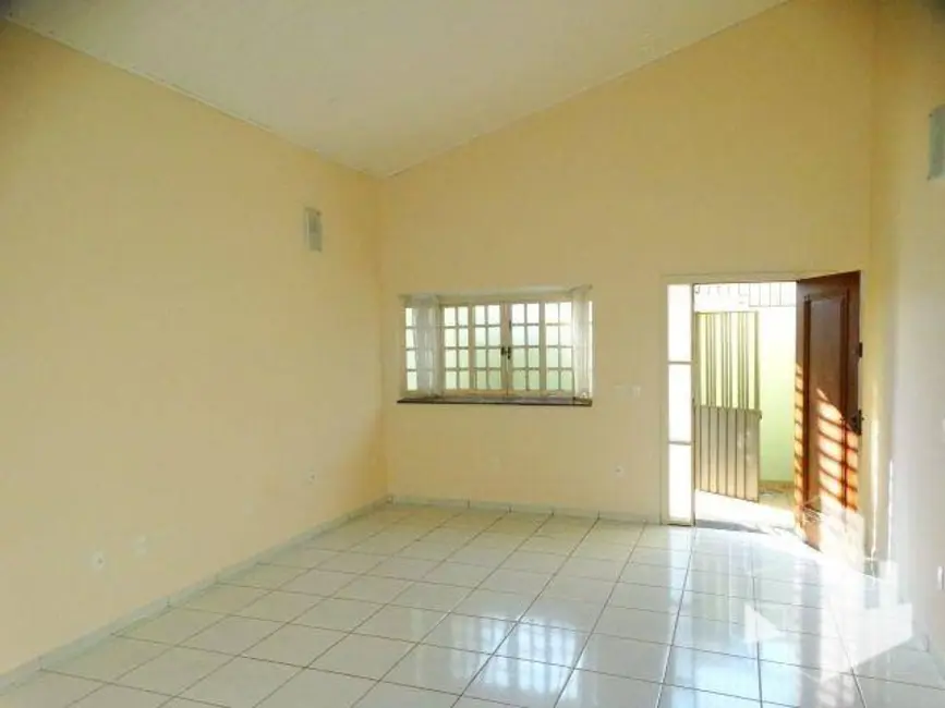 Foto 2 de Casa com 3 quartos à venda, 250m2 em Vila Vicente, Jau - SP