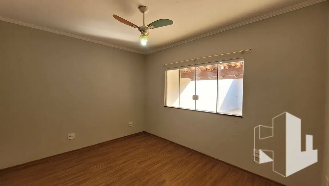 Foto 9 de Casa com 2 quartos à venda, 300m2 em Jardim Maria Luiza III, Jau - SP