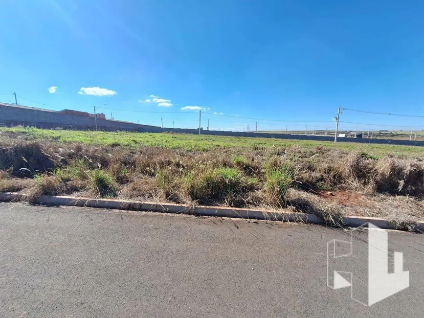 Foto 2 de Terreno / Lote à venda, 180m2 em Jardim Juliana, Jau - SP