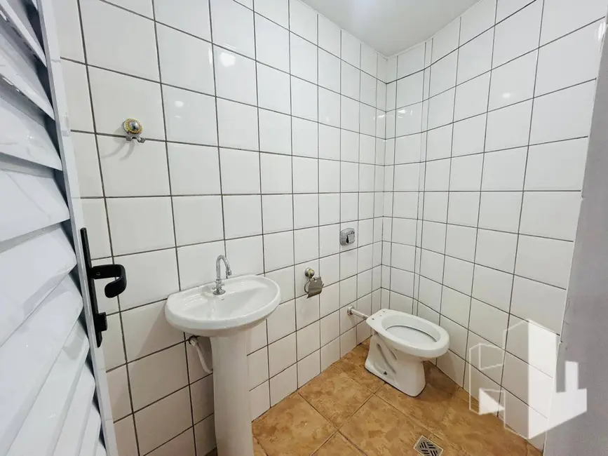 Sala Comercial para alugar, 250m2 em Jardim Regina, Jau - SP - imagem 5 Foto 5 de Sala Comercial para alugar, 250m2 em Jardim Regina, Jau - SP