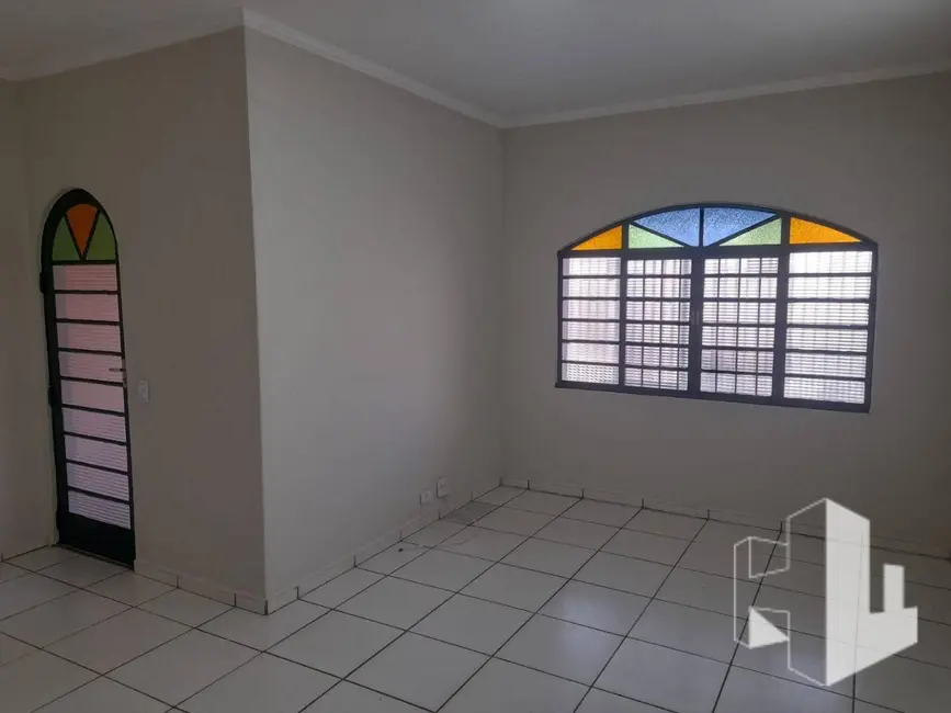 Foto 1 de Casa com 3 quartos à venda, 203m2 em Vila Santa Terezinha, Jau - SP