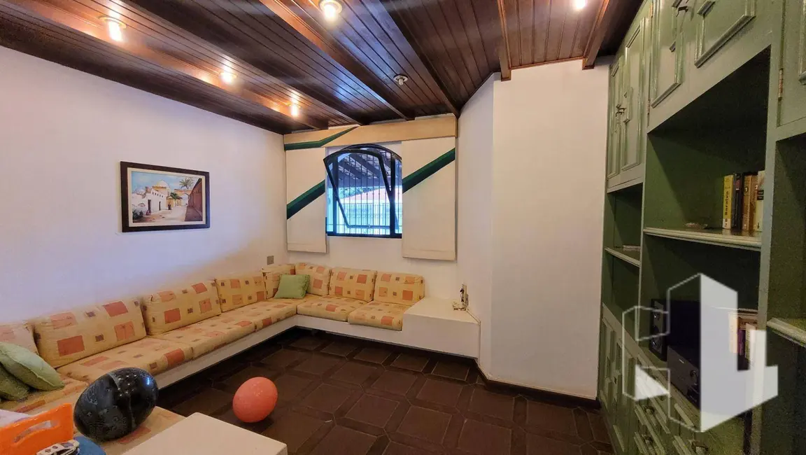 Foto 2 de Casa com 4 quartos à venda e para alugar, 500m2 em Jardim Estádio, Jau - SP