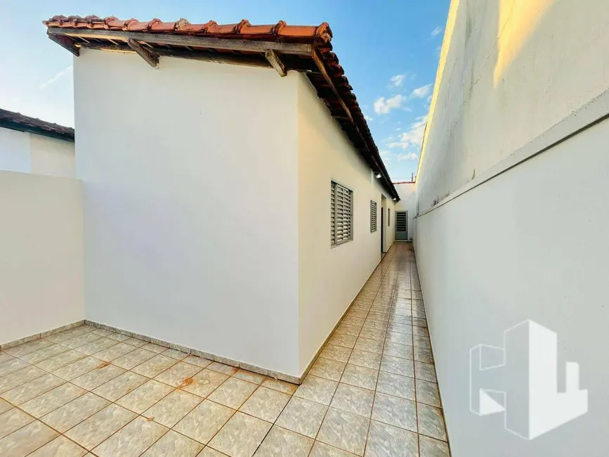 Foto 8 de Casa com 2 quartos para alugar, 125m2 em Jardim Olímpia, Jau - SP