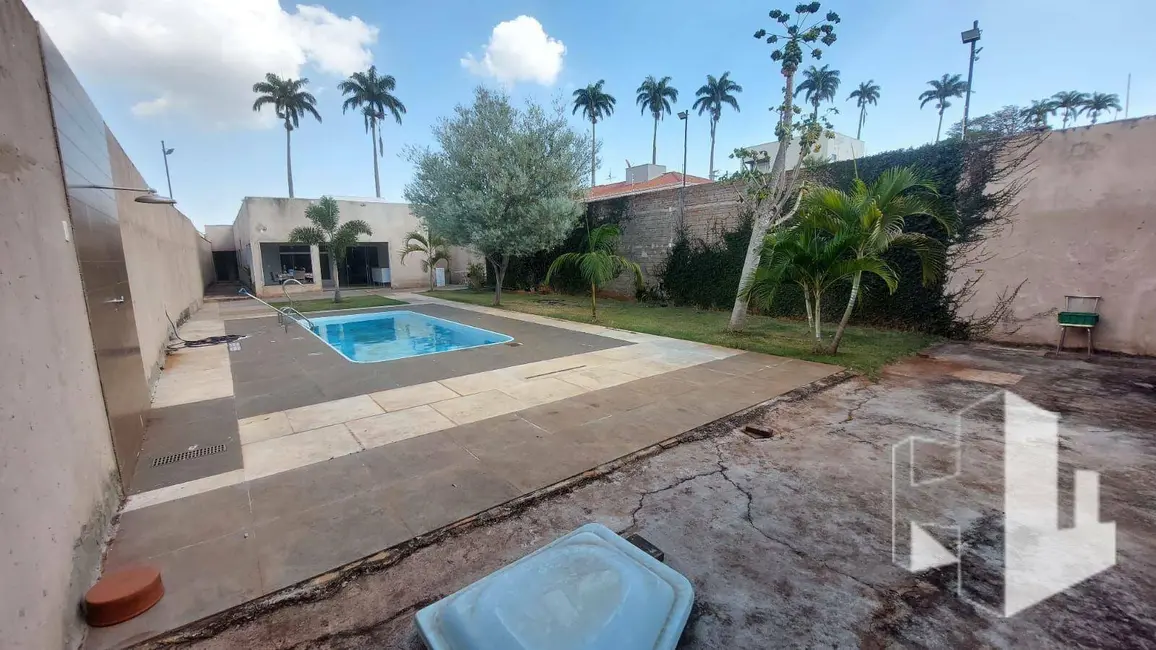 Foto 4 de Casa com 3 quartos à venda, 655m2 em Jardim Conde Pinhal I, Jau - SP