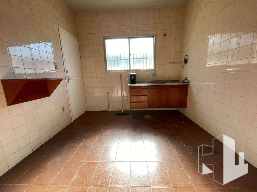 Foto 4 de Casa com 3 quartos à venda, 250m2 em Jardim Ferreira Dias, Jau - SP