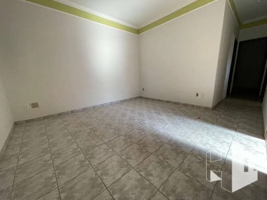 Foto 3 de Casa com 3 quartos à venda, 250m2 em Jardim Ferreira Dias, Jau - SP