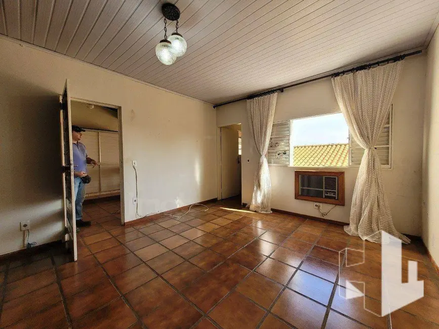 Foto 1 de Casa com 3 quartos à venda e para alugar, 162m2 em Vila Santa Terezinha, Jau - SP