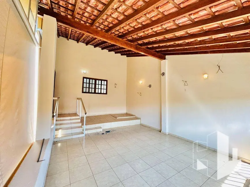 Foto 1 de Casa com 4 quartos à venda, 200m2 em Jardim das Paineiras, Jau - SP