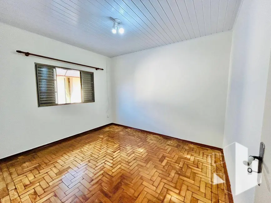 Foto 4 de Casa com 4 quartos à venda, 200m2 em Jardim das Paineiras, Jau - SP