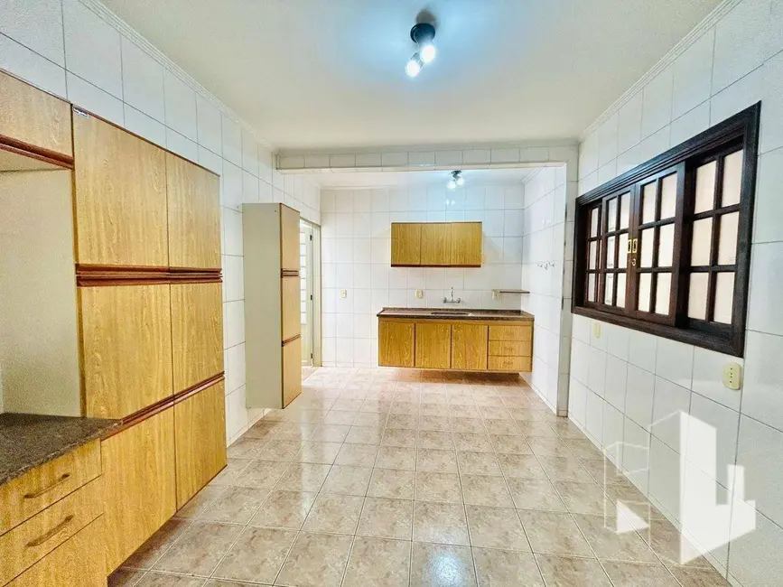 Foto 5 de Casa com 4 quartos à venda, 200m2 em Jardim das Paineiras, Jau - SP
