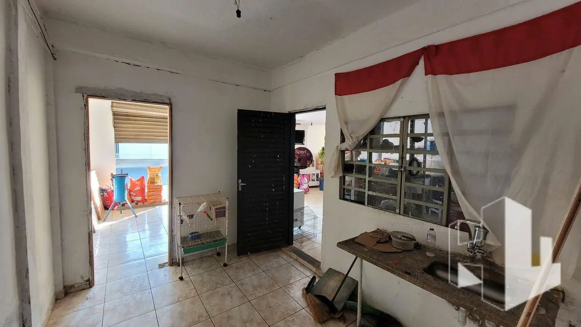 Foto 4 de Sala Comercial para alugar, 30m2 em Jardim Maria Cibele, Jau - SP