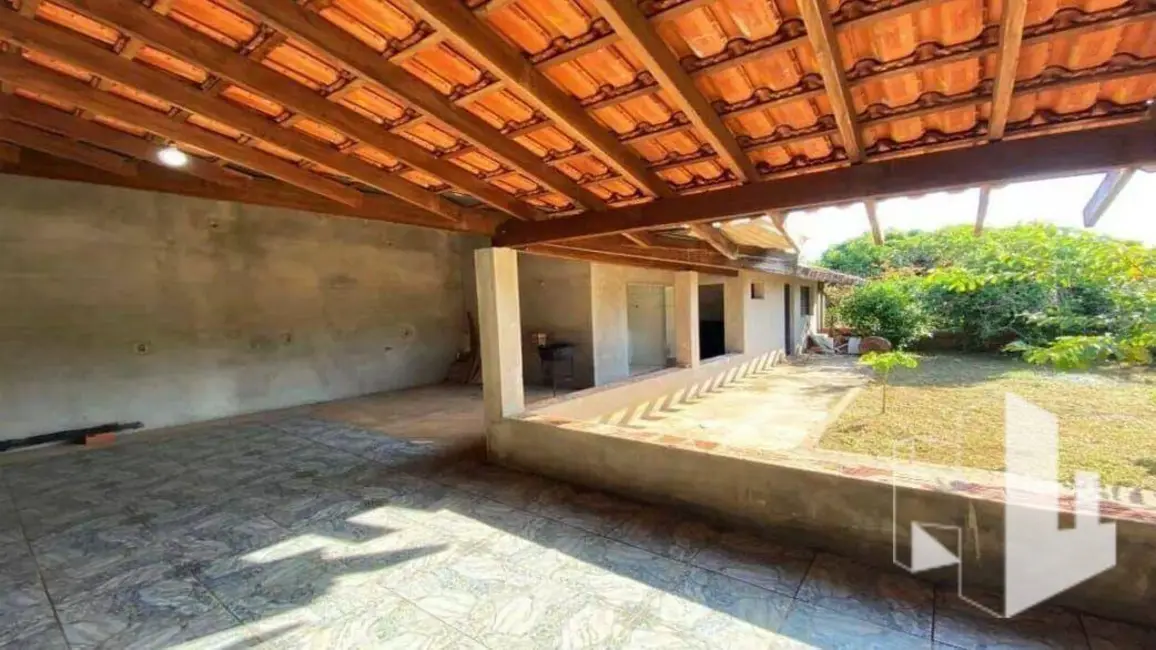 Chácara com 2 quartos à venda, 2000m2 em Bocaina - SP - imagem 2 Foto 2 de Chácara com 2 quartos à venda, 2000m2 em Bocaina - SP