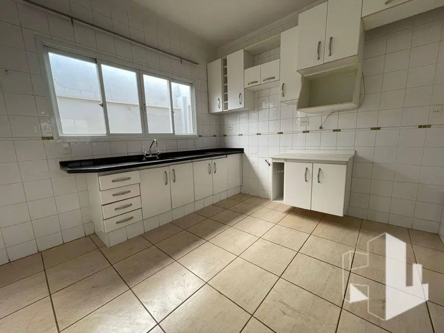 Foto 8 de Casa com 3 quartos à venda, 250m2 em Jardim Continental, Jau - SP