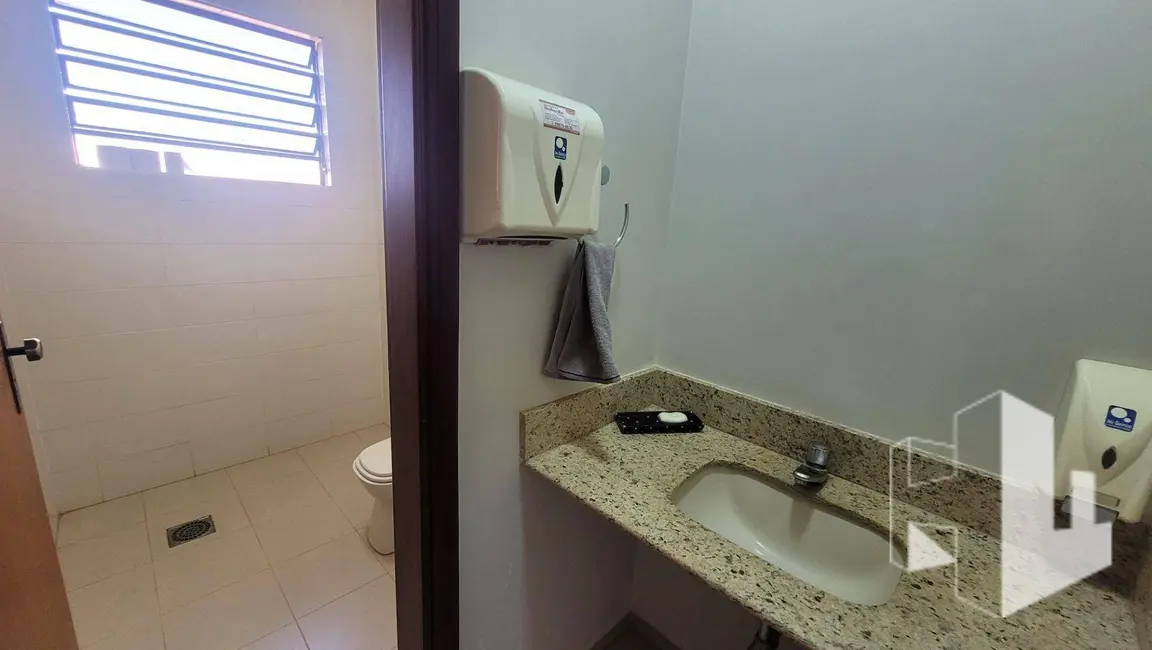 Sala Comercial para alugar, 100m2 em Chácara Braz Miraglia, Jau - SP - imagem 5 Foto 5 de Sala Comercial para alugar, 100m2 em Chácara Braz Miraglia, Jau - SP