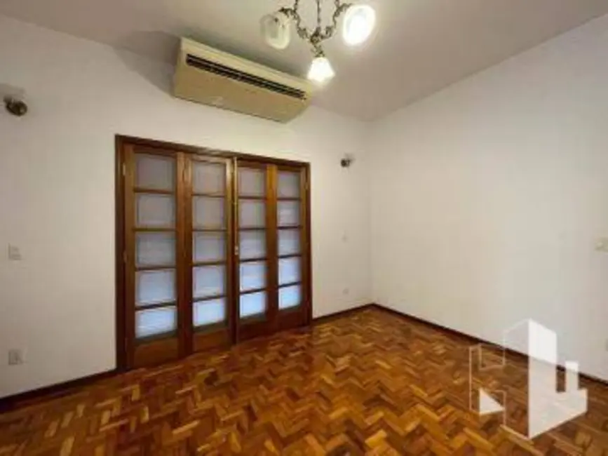 Foto 8 de Casa com 3 quartos à venda, 250m2 em Vila Nassif Name, Jau - SP