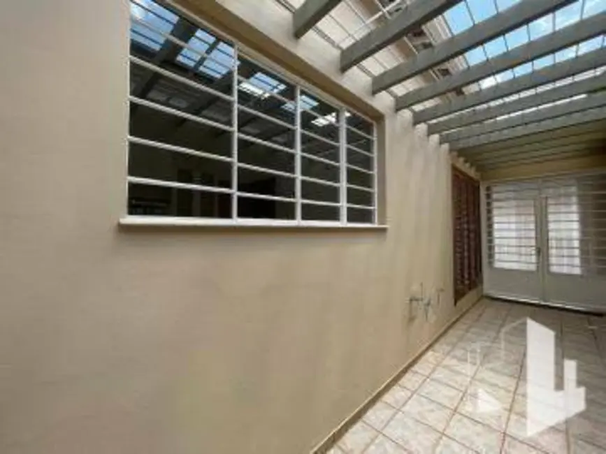 Foto 9 de Casa com 3 quartos à venda, 250m2 em Vila Nassif Name, Jau - SP