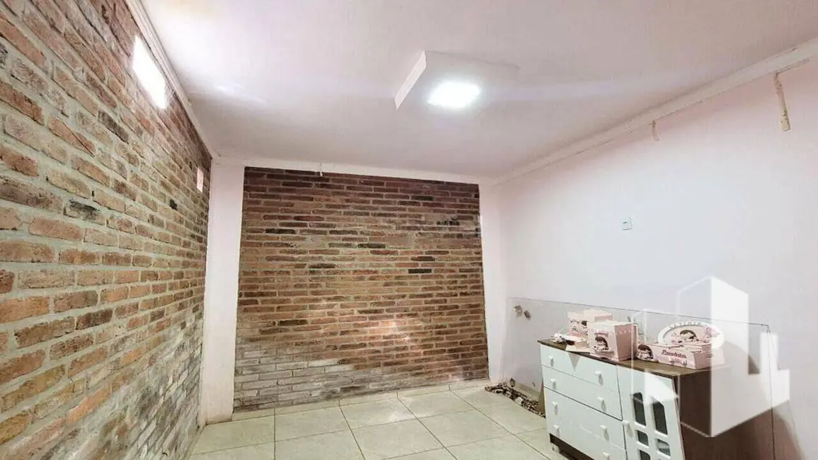 Foto 9 de Chácara com 3 quartos à venda, 226m2 em Vila Ribeiro, Jau - SP
