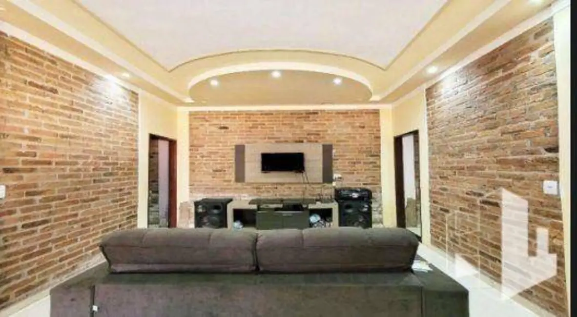 Foto 1 de Chácara com 3 quartos à venda, 226m2 em Vila Ribeiro, Jau - SP