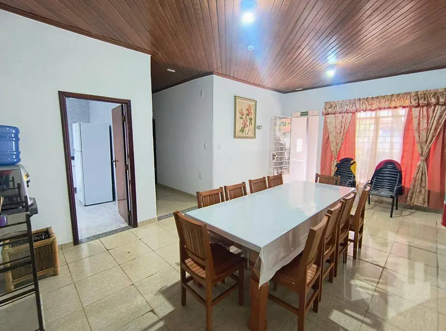 Foto 5 de Casa com 3 quartos para alugar, 426m2 em Vila Brasil, Jau - SP
