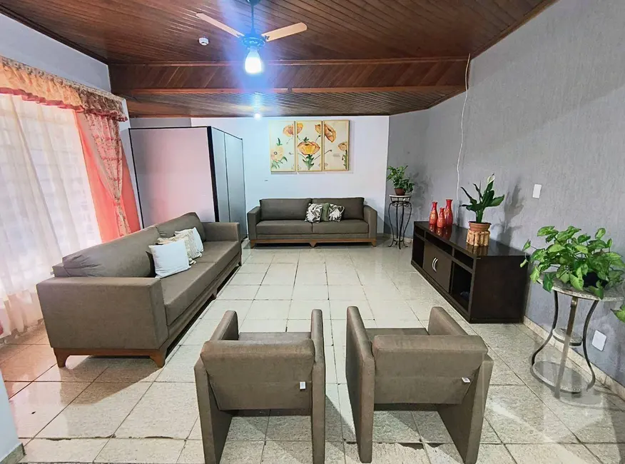 Foto 7 de Casa com 3 quartos para alugar, 426m2 em Vila Brasil, Jau - SP
