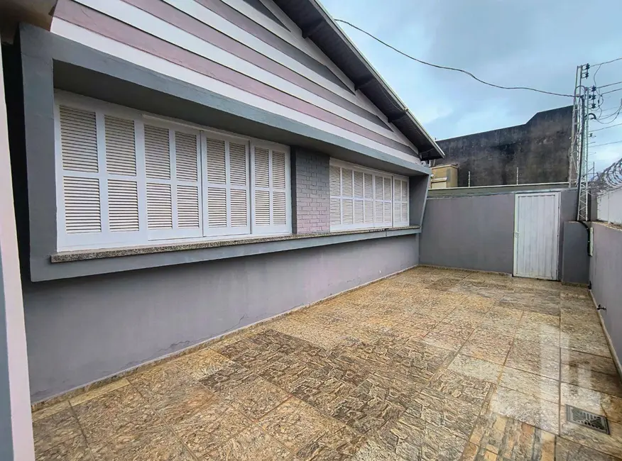 Foto 3 de Casa com 3 quartos para alugar, 426m2 em Vila Brasil, Jau - SP