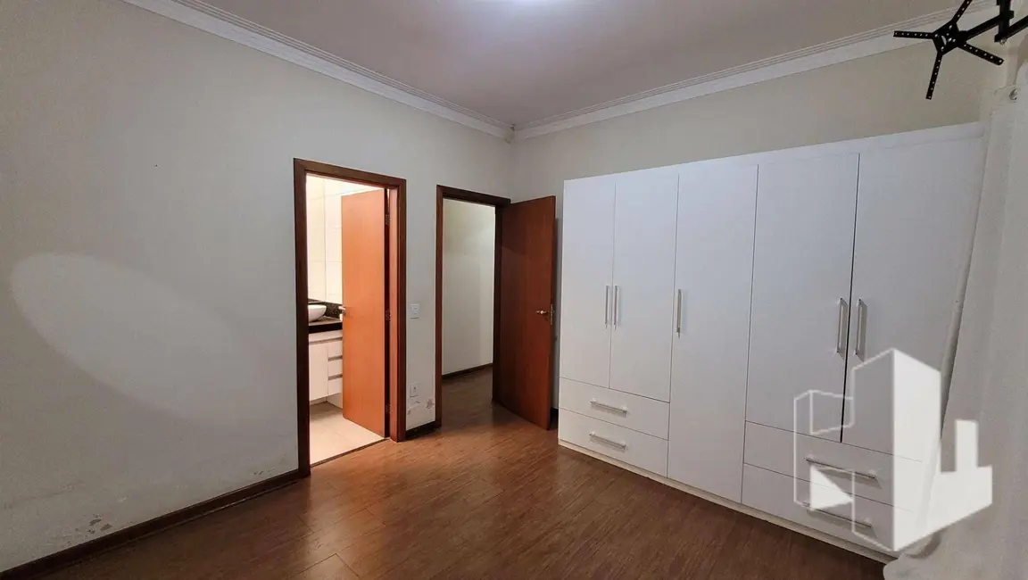 Casa com 3 quartos à venda, 300m2 em Jardim Santa Rosa, Jau - SP - imagem 7 Foto 7 de Casa com 3 quartos à venda, 300m2 em Jardim Santa Rosa, Jau - SP