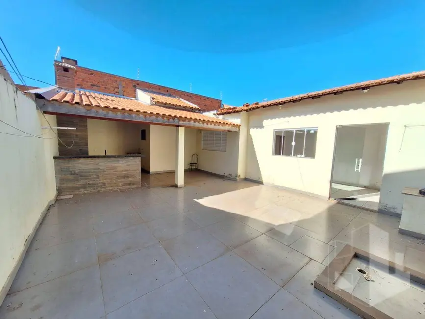 Foto 1 de Casa com 4 quartos à venda, 250m2 em Jardim Pires de Campos, Jau - SP