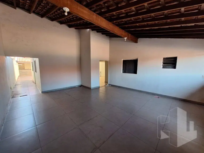 Foto 2 de Casa com 4 quartos à venda, 250m2 em Jardim Pires de Campos, Jau - SP