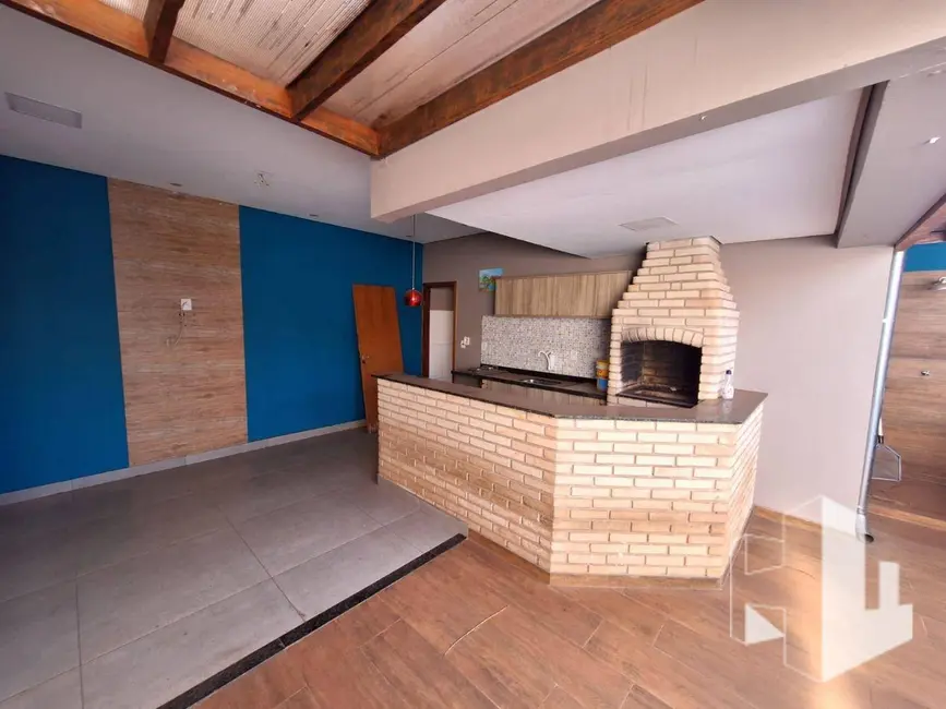 Foto 2 de Casa com 3 quartos à venda, 250m2 em Jardim Pires de Campos, Jau - SP