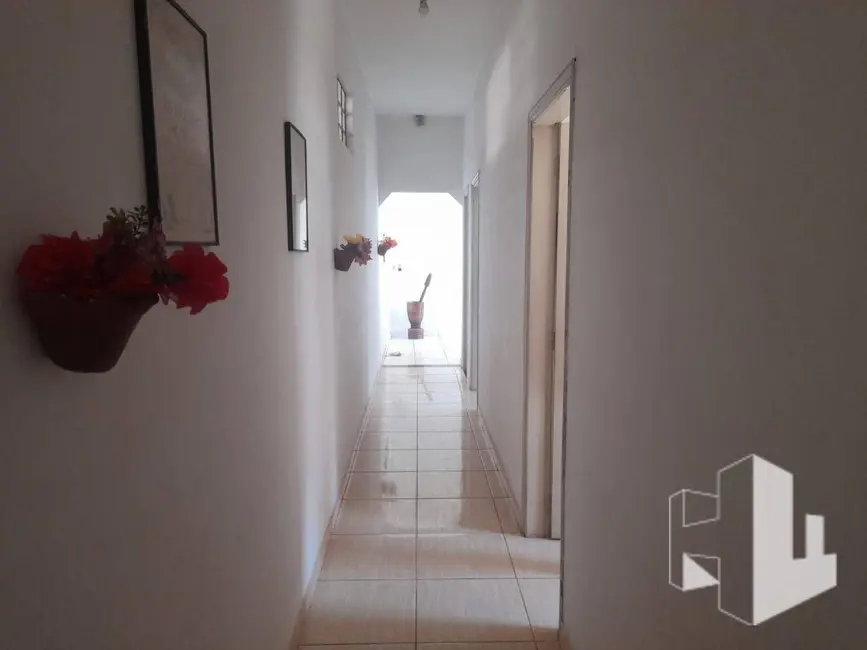 Foto 9 de Casa com 3 quartos à venda, 240m2 em Centro, Jau - SP