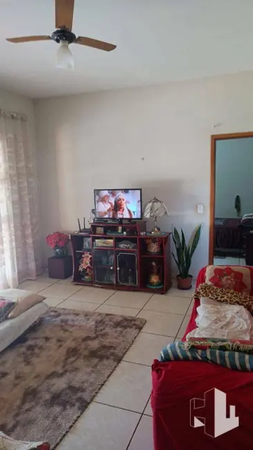 Foto 6 de Chácara com 2 quartos à venda, 2112m2 em Vila Ribeiro, Jau - SP