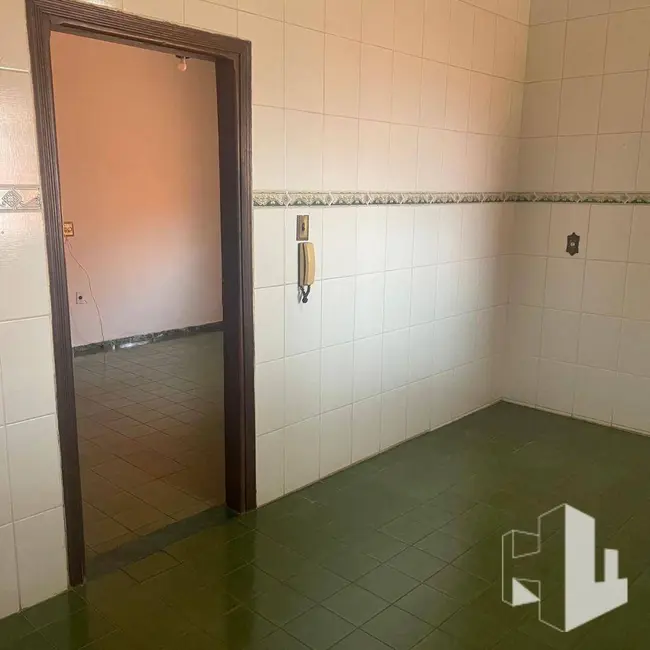Foto 8 de Casa com 4 quartos à venda, 250m2 em Jardim São Caetano, Jau - SP