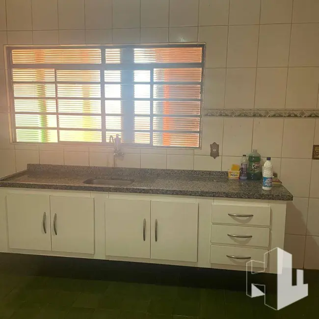 Foto 4 de Casa com 4 quartos à venda, 250m2 em Jardim São Caetano, Jau - SP
