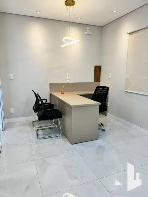Sala Comercial para alugar, 12m2 em Jardim Regina, Jau - SP - imagem 1 Foto 1 de Sala Comercial para alugar, 12m2 em Jardim Regina, Jau - SP