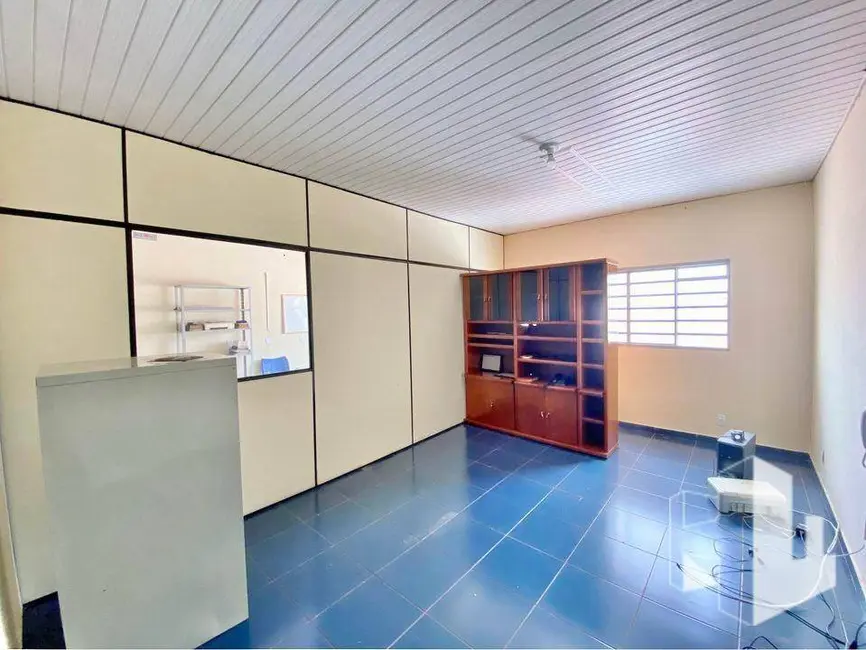 Foto 1 de Kitnet com 1 quarto para alugar, 45m2 em Jardim Orlando Chesini Ometto, Jau - SP