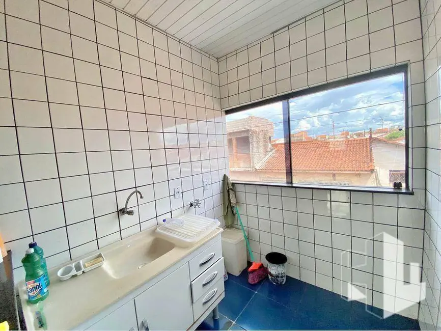 Foto 4 de Kitnet com 1 quarto para alugar, 45m2 em Jardim Orlando Chesini Ometto, Jau - SP