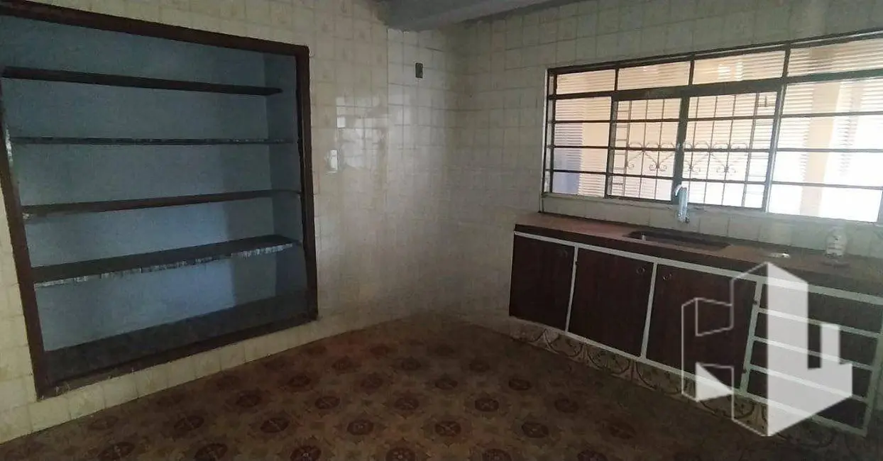 Foto 2 de Casa com 3 quartos à venda, 231m2 em Vila Sampaio Bueno, Jau - SP