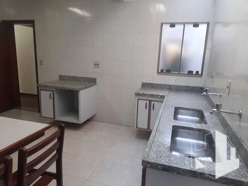 Foto 6 de Casa com 3 quartos à venda, 300m2 em Jardim Continental, Jau - SP
