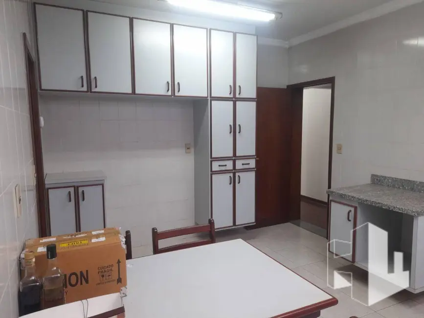 Foto 4 de Casa com 3 quartos à venda, 300m2 em Jardim Continental, Jau - SP
