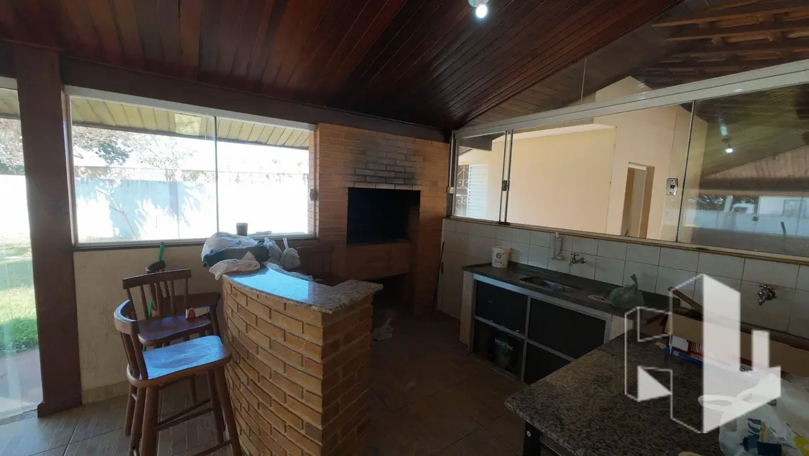 Foto 7 de Casa de Condomínio com 3 quartos à venda e para alugar, 1800m2 em Chácara Itaúna, Jau - SP