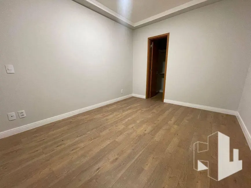 Foto 6 de Apartamento com 3 quartos à venda e para alugar, 111m2 em Jardim Alvorada II, Jau - SP