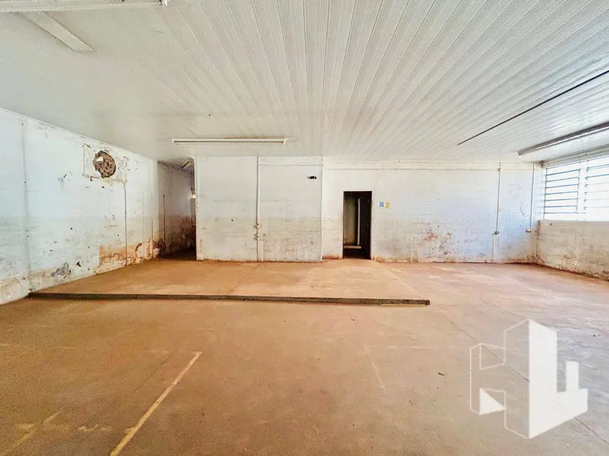 Foto 9 de Armazém / Galpão à venda e para alugar, 1150m2 em Centro, Jau - SP