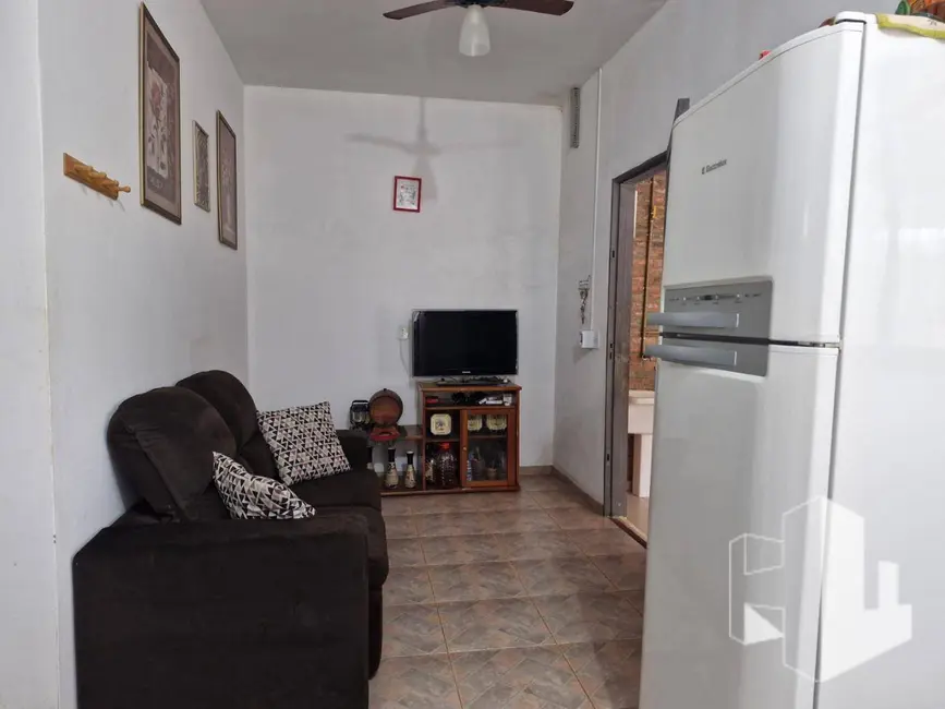 Chácara com 2 quartos à venda, 330m2 em Centro, Itaju - SP - imagem 6 Foto 6 de Chácara com 2 quartos à venda, 330m2 em Centro, Itaju - SP